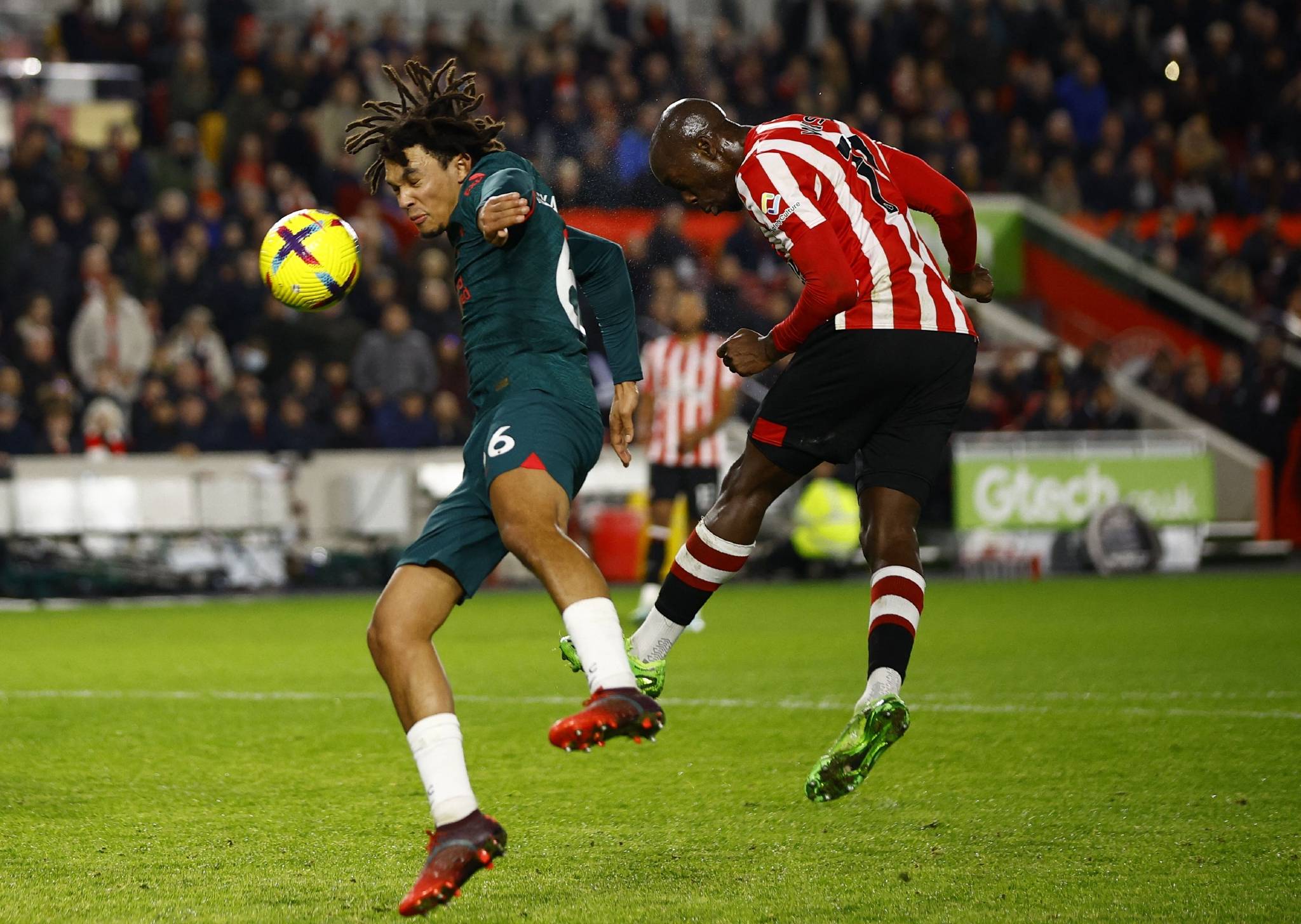 曼联攻击手状态火热，迎接未来挑战