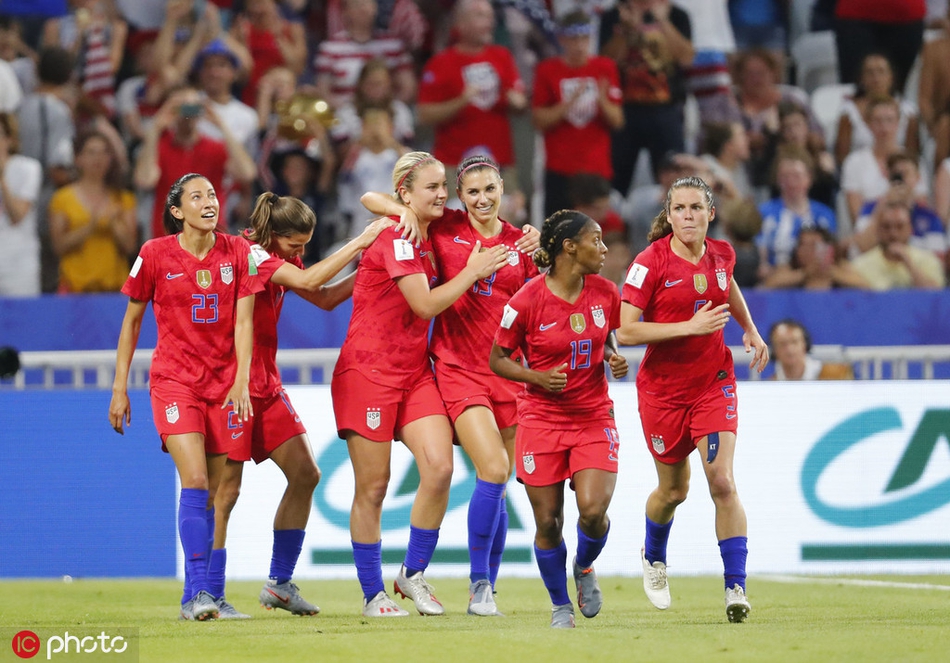 开云APP-美国女足队成功晋级四分之一决赛