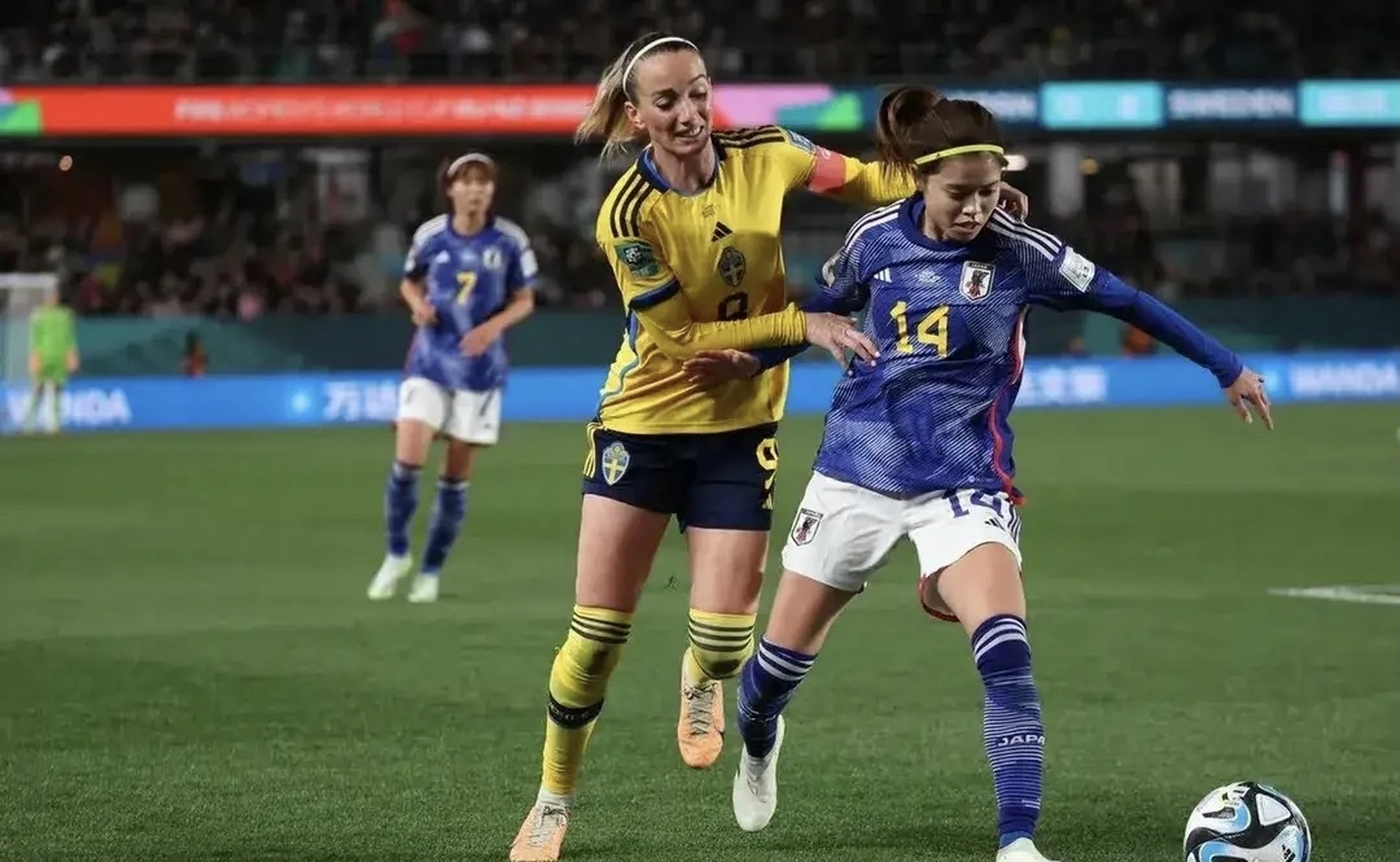 开云平台-瑞典队惜败俄罗斯，小组出线勉强