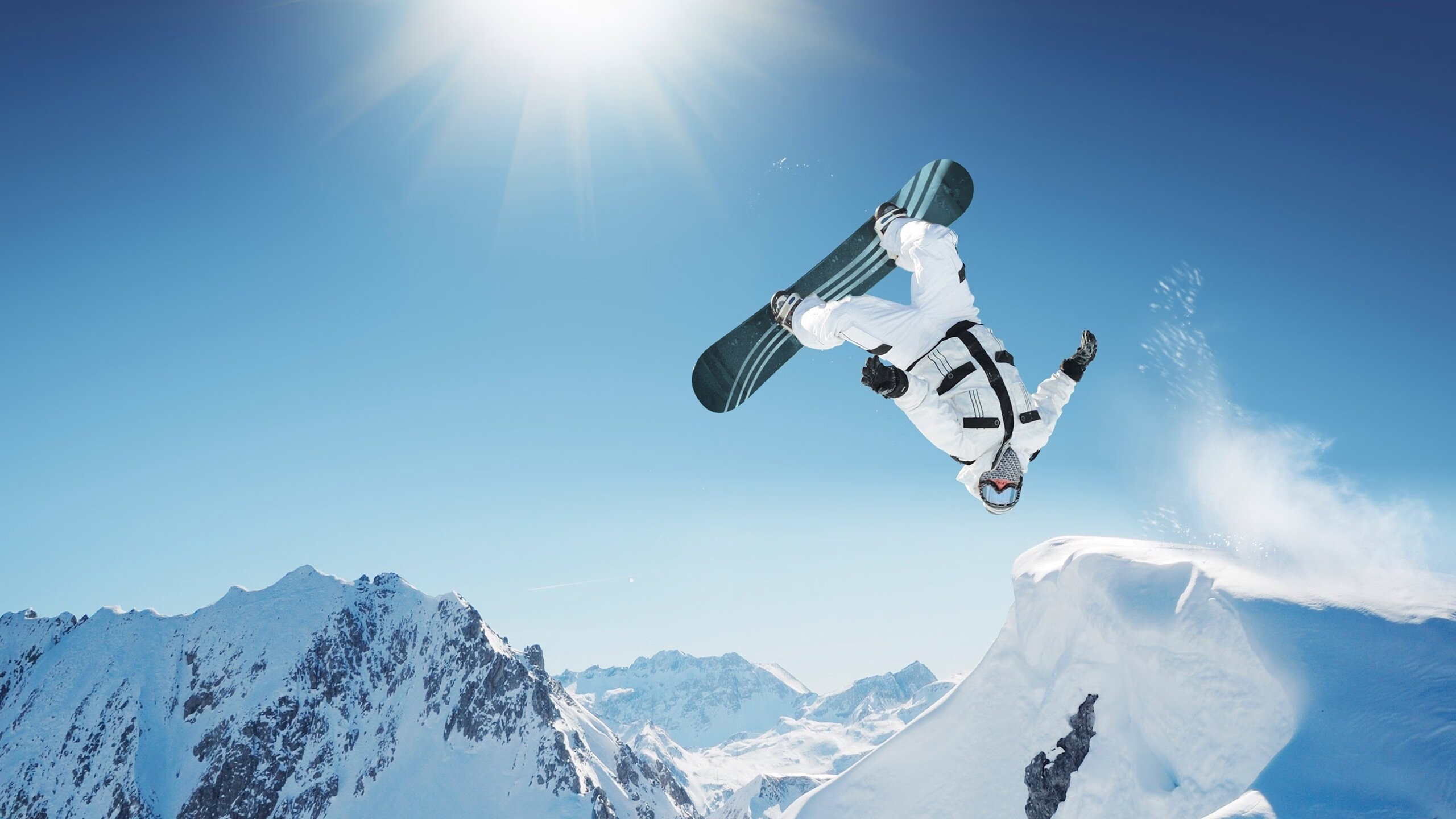 劳塔罗终场绝杀引爆诺坎普，巴萨绝境逆转亚特兰大晋级四强