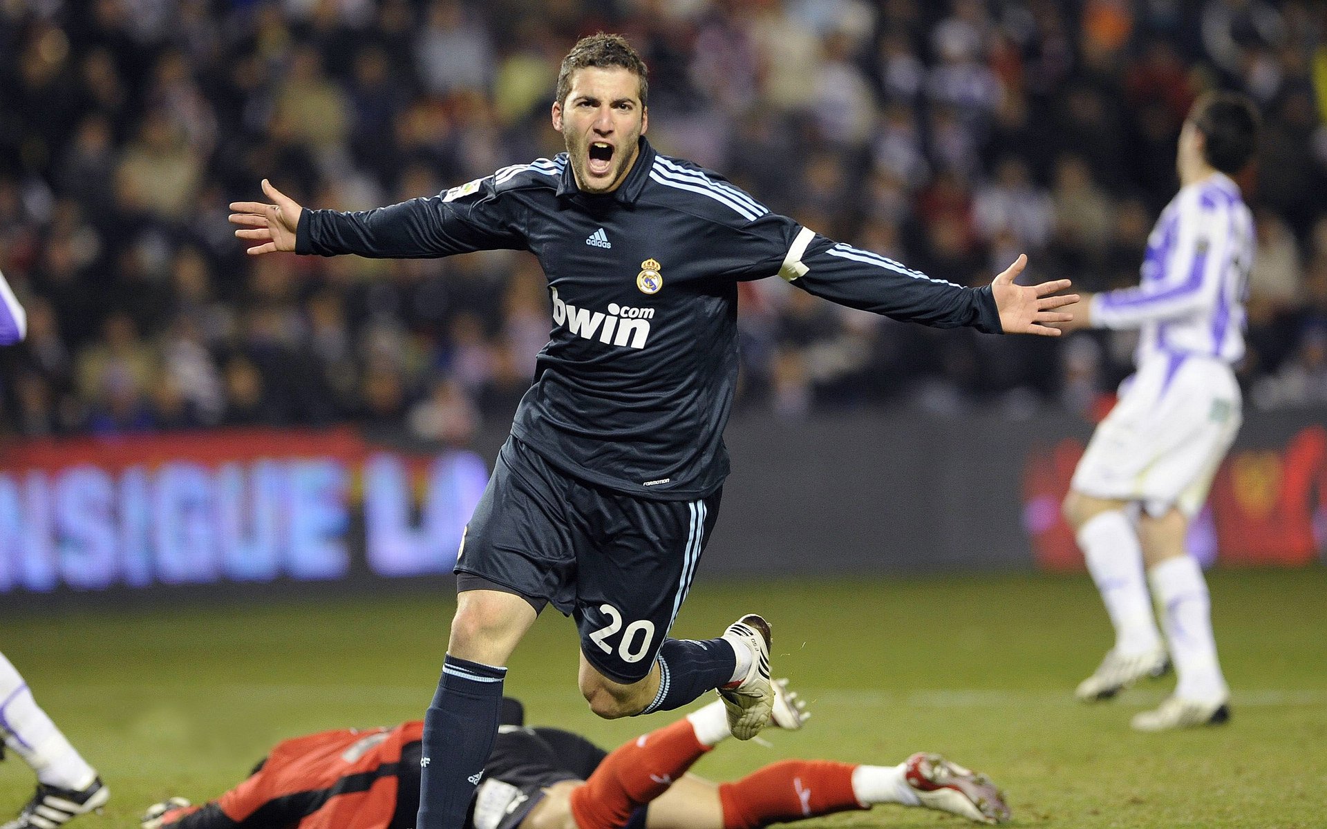 开云体育app-欧冠决赛的绿茵场外，美国资本如何收割摩洛哥足球未来