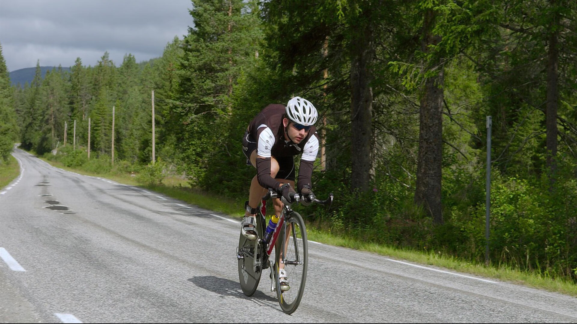 孤胆之王的铁血时刻，威尔士遭遇奥地利，凯恩致命回合书写唯一答案
